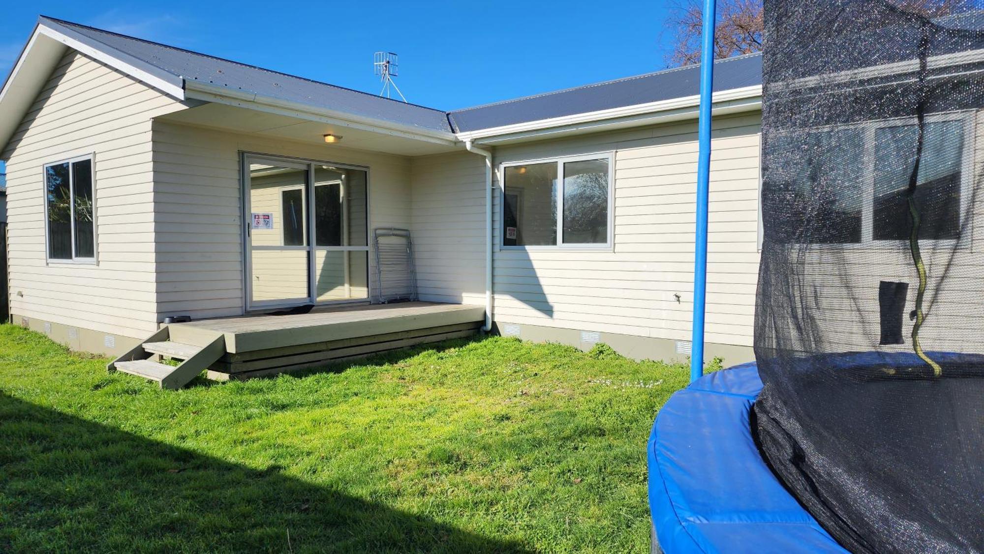 Oaktree Entire Holiday Home, Sleeps 8 To12 Rotorua Buitenkant foto