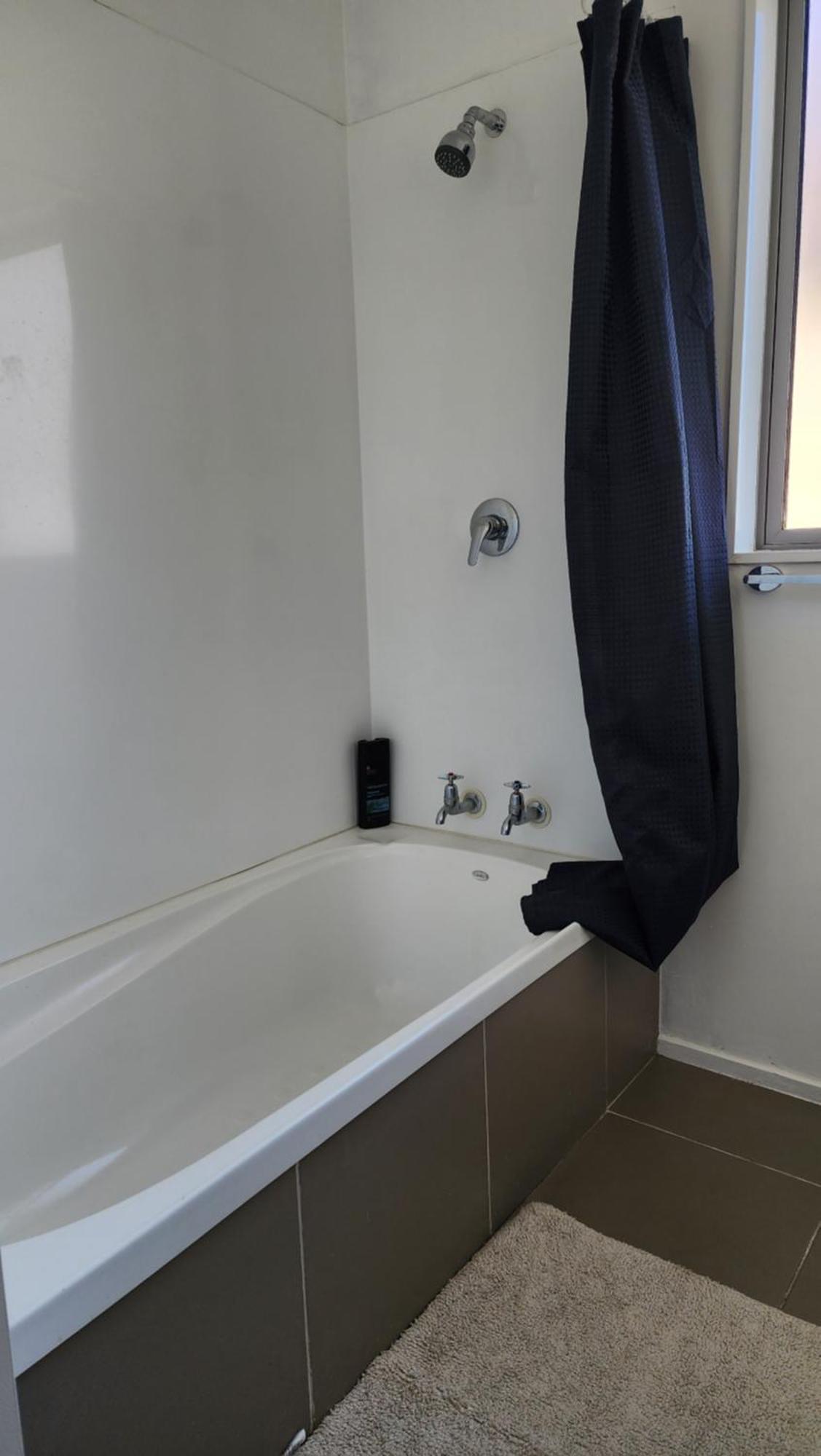 Oaktree Entire Holiday Home, Sleeps 8 To12 Rotorua Buitenkant foto