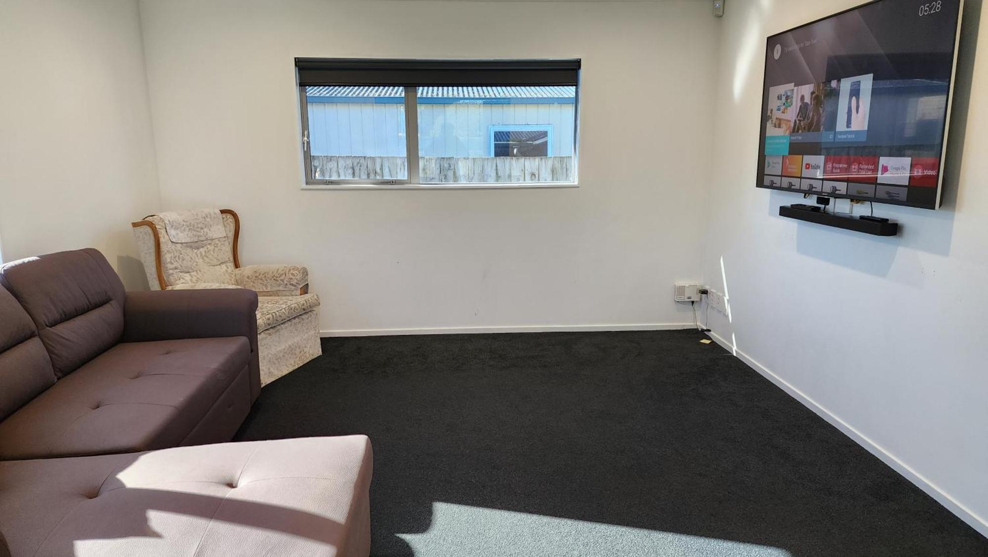Oaktree Entire Holiday Home, Sleeps 8 To12 Rotorua Buitenkant foto
