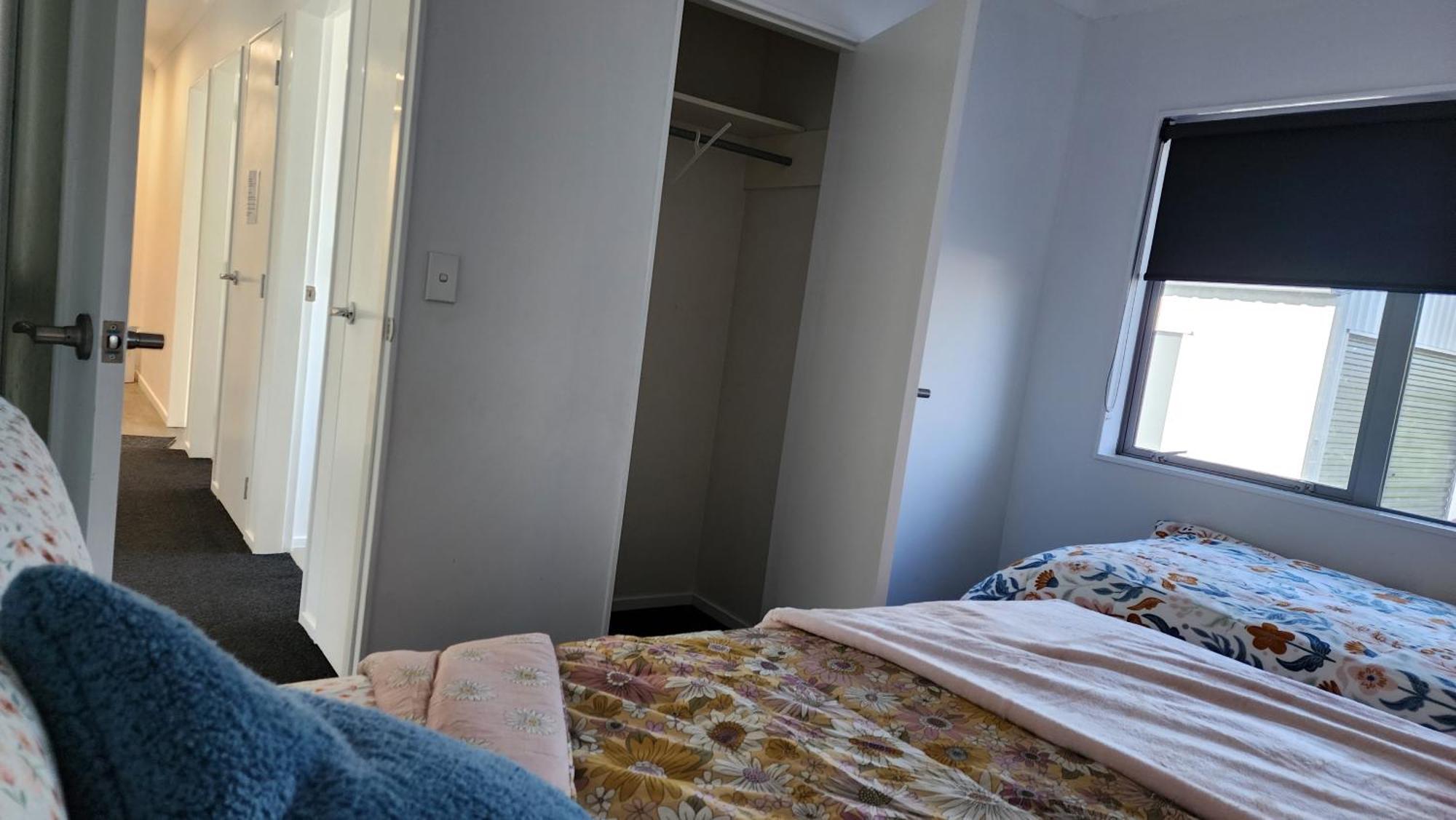 Oaktree Entire Holiday Home, Sleeps 8 To12 Rotorua Buitenkant foto